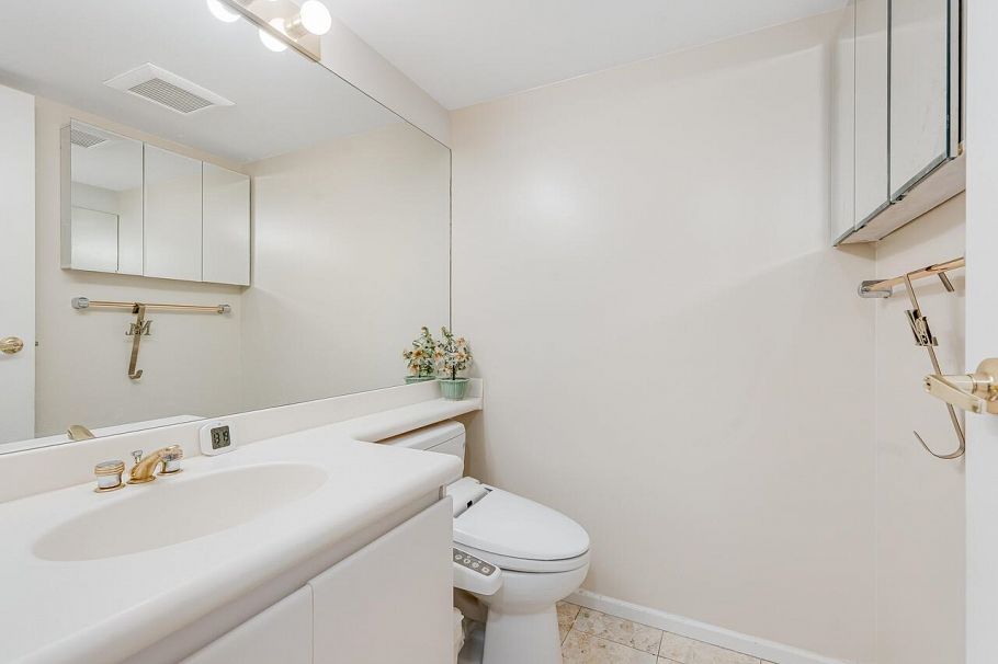 TH1 2668 Ash Street Vancouver, BC - 19