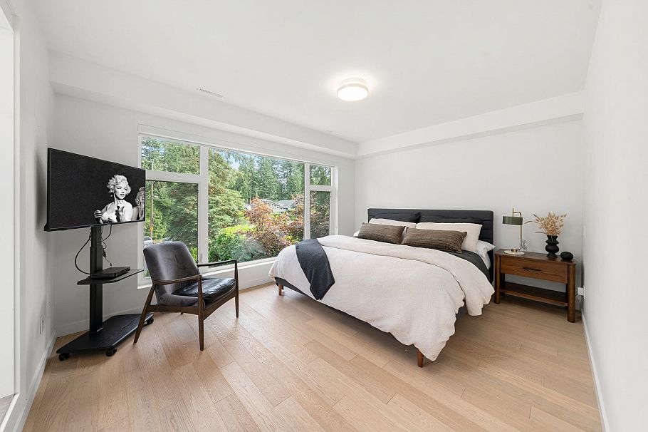 2025 Mackay Avenue North Vancouver, BC - 16