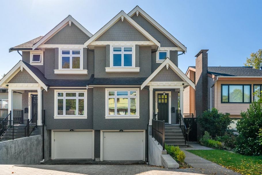 3210 E 62 Avenue Vancouver, BC - 2