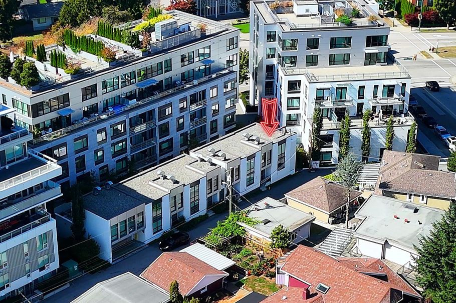 4916 Cambie Street Vancouver, BC - 2