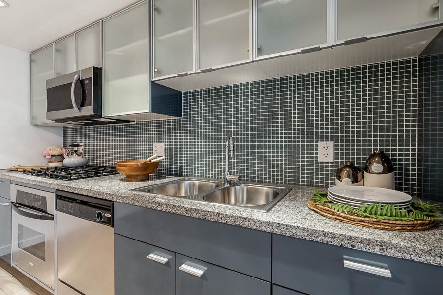 1207 33 Smithe Street Vancouver, BC - 7