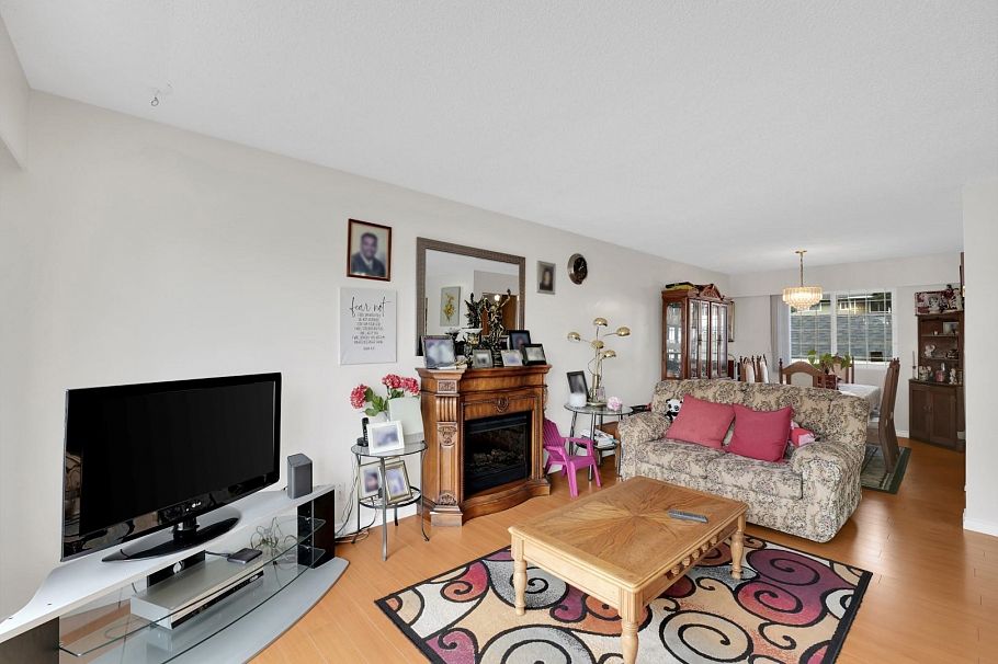 1457 SE Marine Drive Vancouver, BC - 25