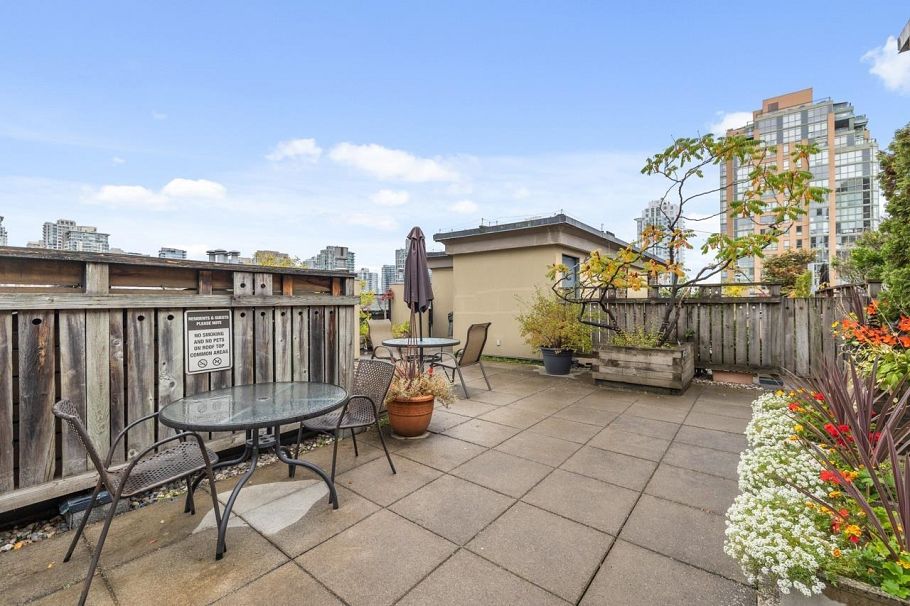 301 1216 Homer Street Vancouver, BC - 17