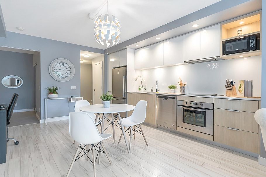 212 111 E 3rd Street North Vancouver, BC - 21