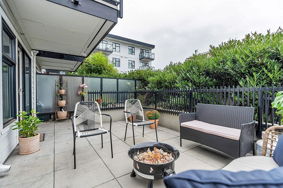 212 111 E 3rd Street North Vancouver, BC - 4