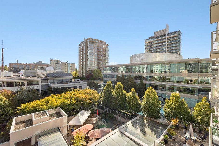 610 125 E 14th Street North Vancouver, BC - 8