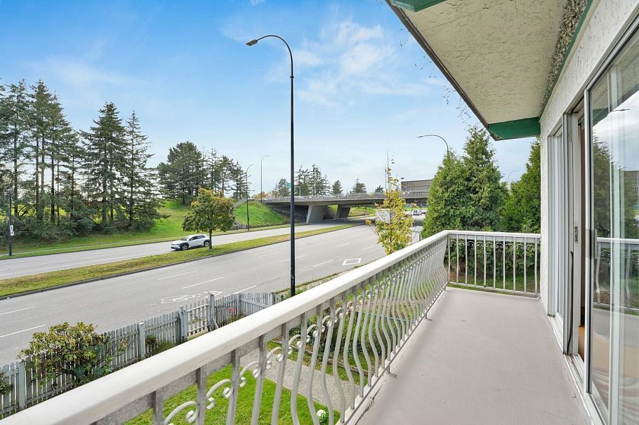 1457 SE Marine Drive Vancouver, BC - 30