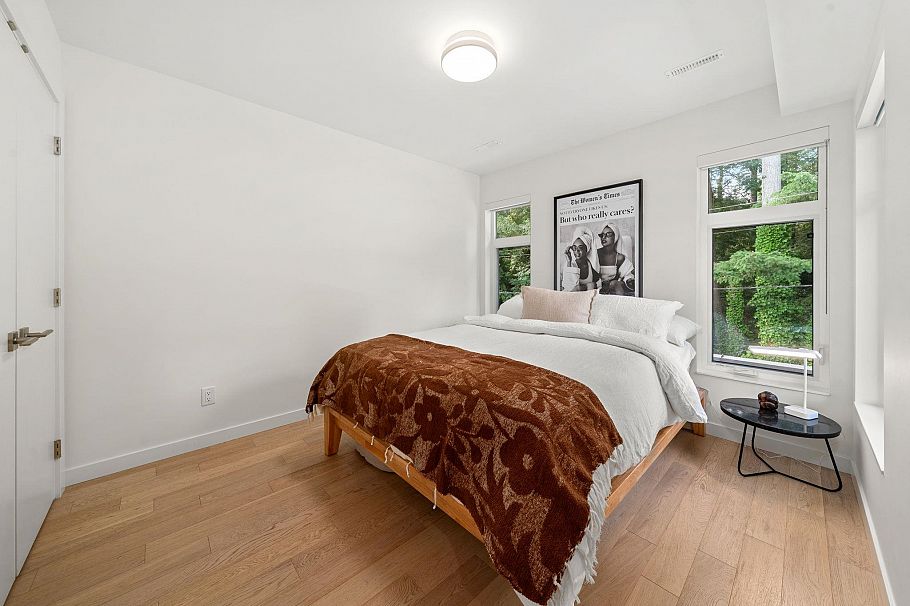 2025 Mackay Avenue North Vancouver, BC - 22