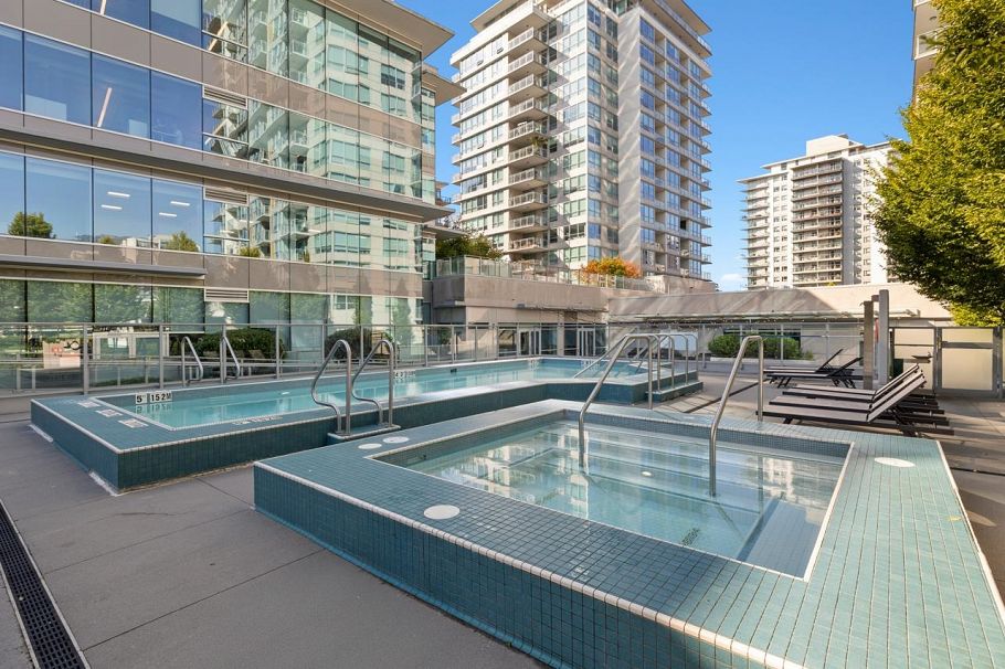 610 125 E 14th Street North Vancouver, BC - 26