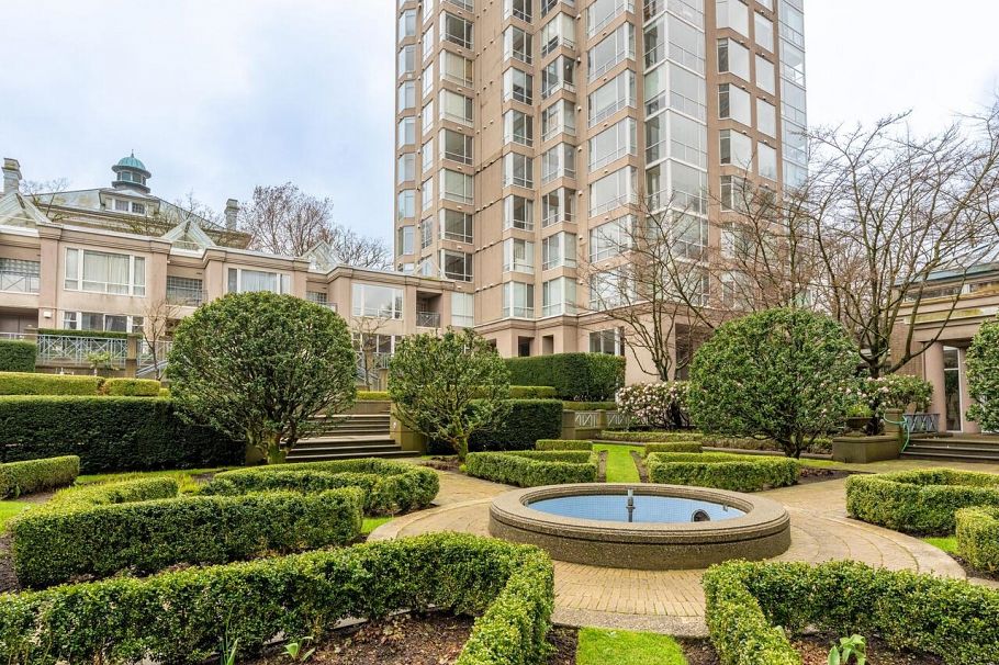 TH1 2668 Ash Street Vancouver, BC - 24