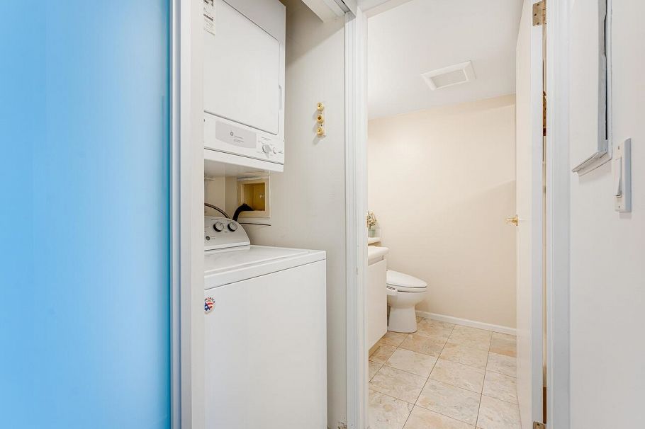 TH1 2668 Ash Street Vancouver, BC - 20