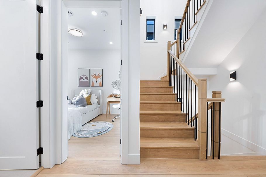 2 1233 E 37th Avenue Vancouver, BC - 19