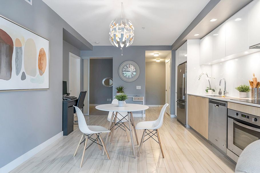 212 111 E 3rd Street North Vancouver, BC - 18