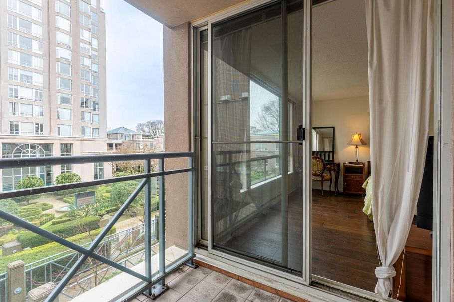 TH1 2668 Ash Street Vancouver, BC - 13