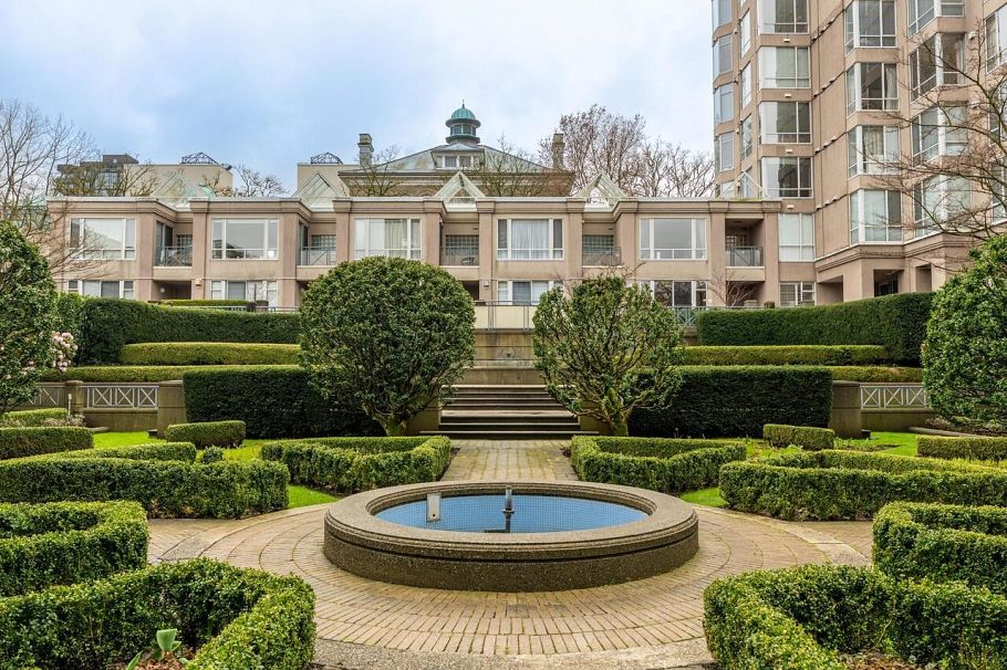 TH1 2668 Ash Street Vancouver, BC - 23