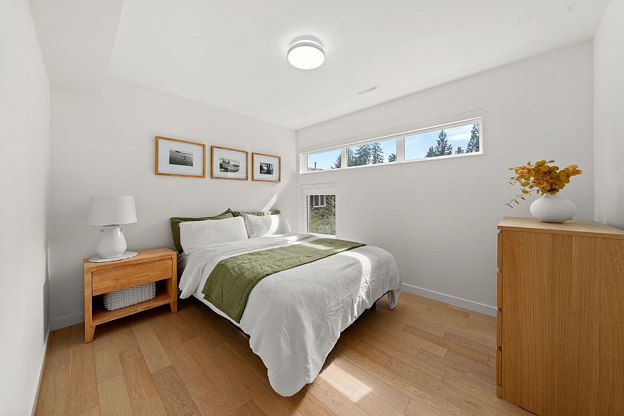 2025 Mackay Avenue North Vancouver, BC - 21