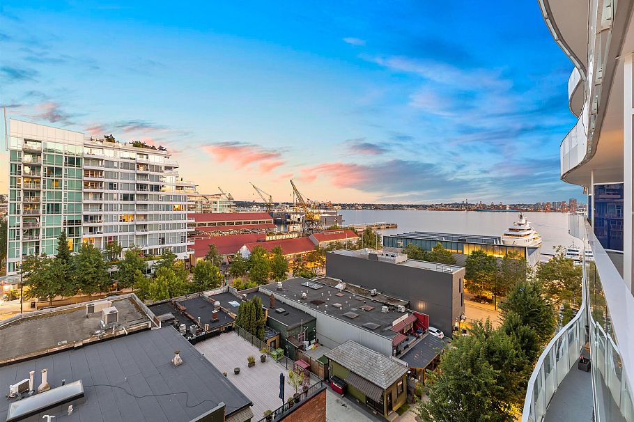 707 118 Carrie Cates Court North Vancouver, BC - 2