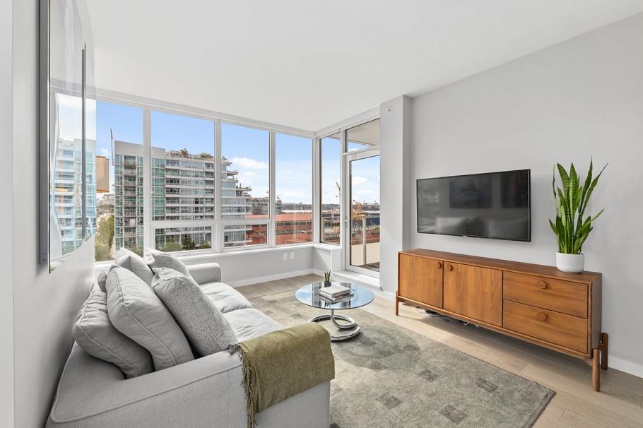 707 118 Carrie Cates Court North Vancouver, BC - 6