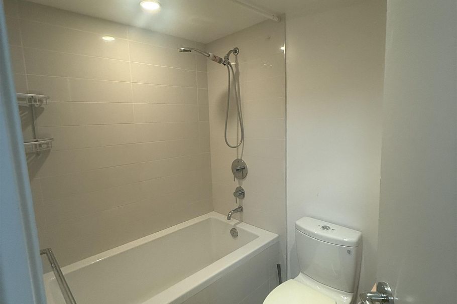 606 5782 Berton Avenue Vancouver, BC - 13