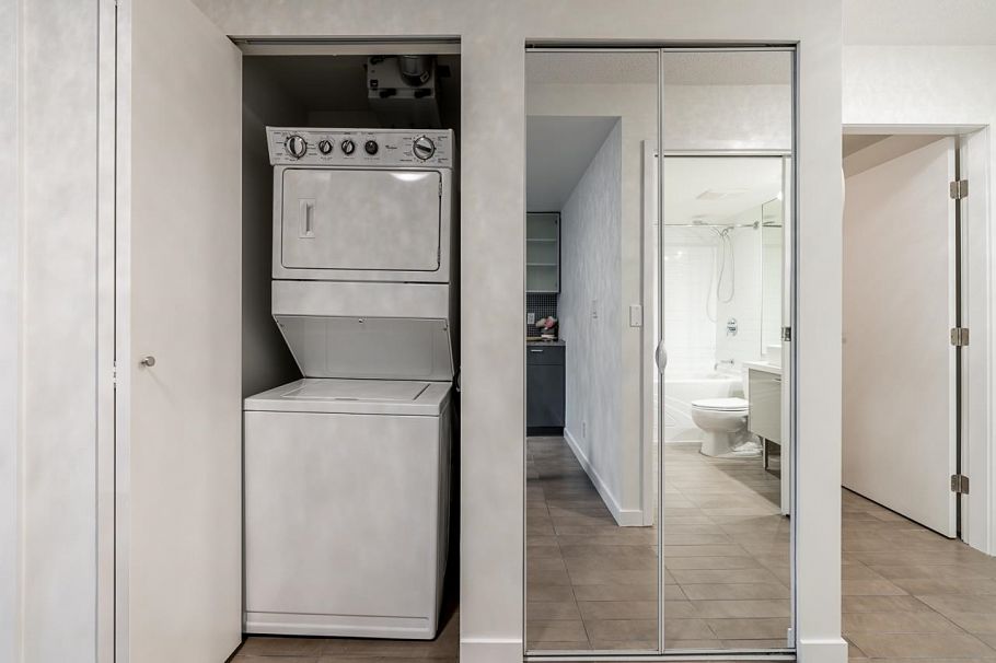 1207 33 Smithe Street Vancouver, BC - 17