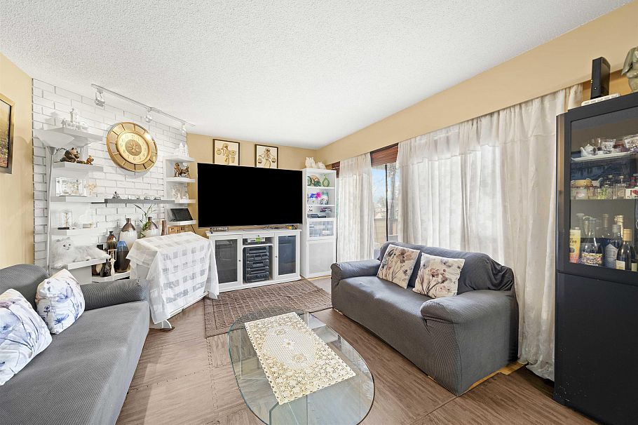 312 2277 E 30th Avenue Vancouver, BC - 2