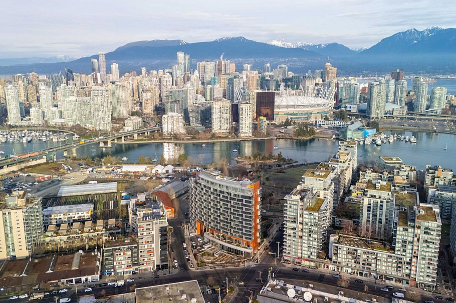 905 1768 Cook Street Vancouver, BC - 29