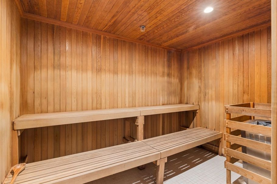 610 125 E 14th Street North Vancouver, BC - 24