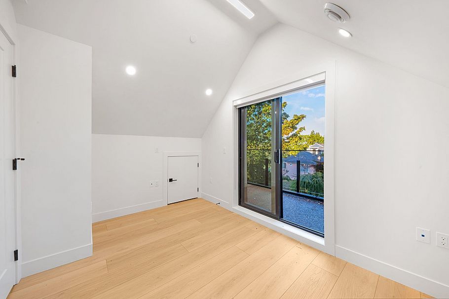 5325 Inverness Street Vancouver, BC - 25