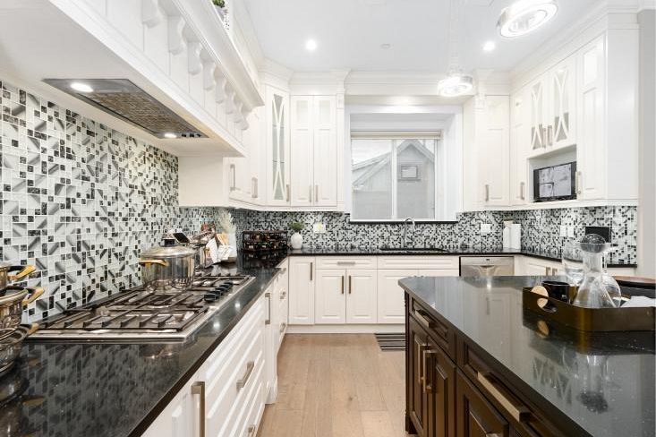 8068 Haig Street Vancouver, BC - 8