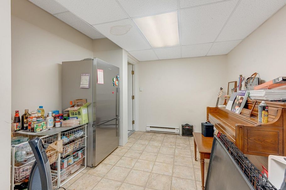 TH1 2668 Ash Street Vancouver, BC - 21