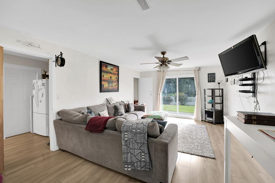 1457 SE Marine Drive Vancouver, BC - 6