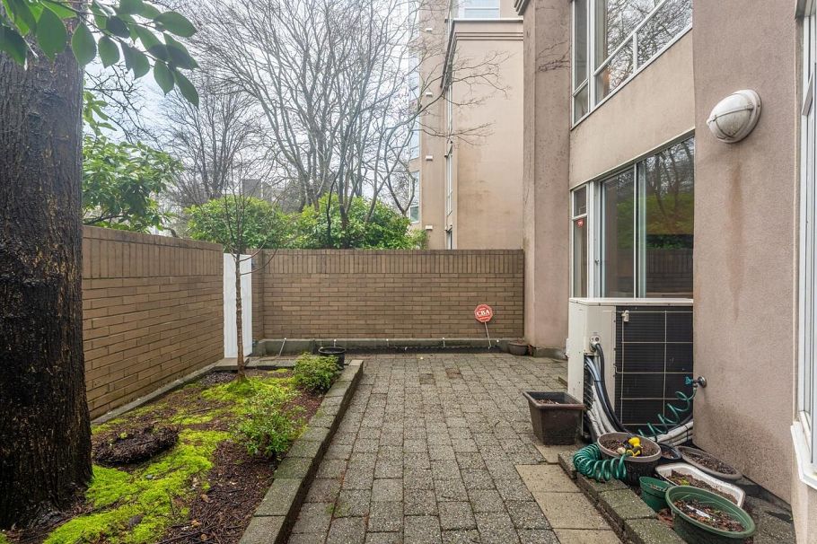 TH1 2668 Ash Street Vancouver, BC - 9