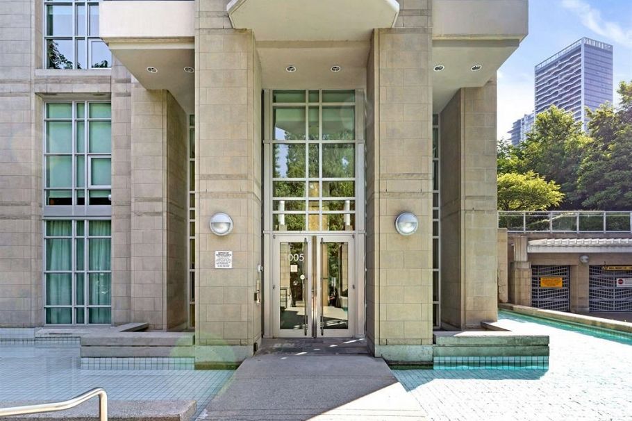 701 1005 Beach Avenue Vancouver, BC - 9