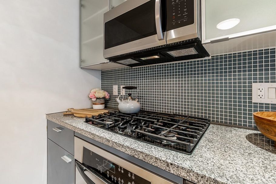 1207 33 Smithe Street Vancouver, BC - 8