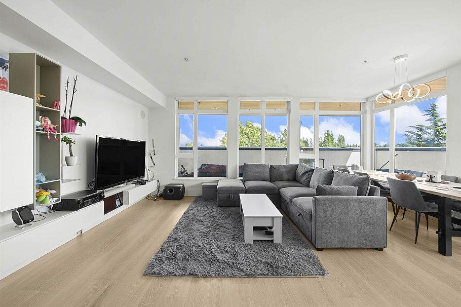 602 5085 Main Street Vancouver, BC - 3