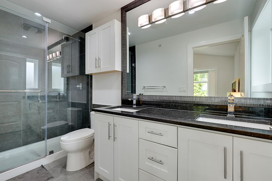 1796 Island Avenue Vancouver, BC - 16