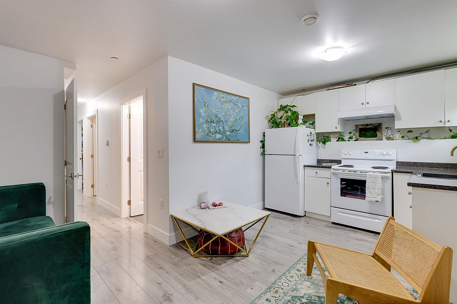 1796 Island Avenue Vancouver, BC - 26