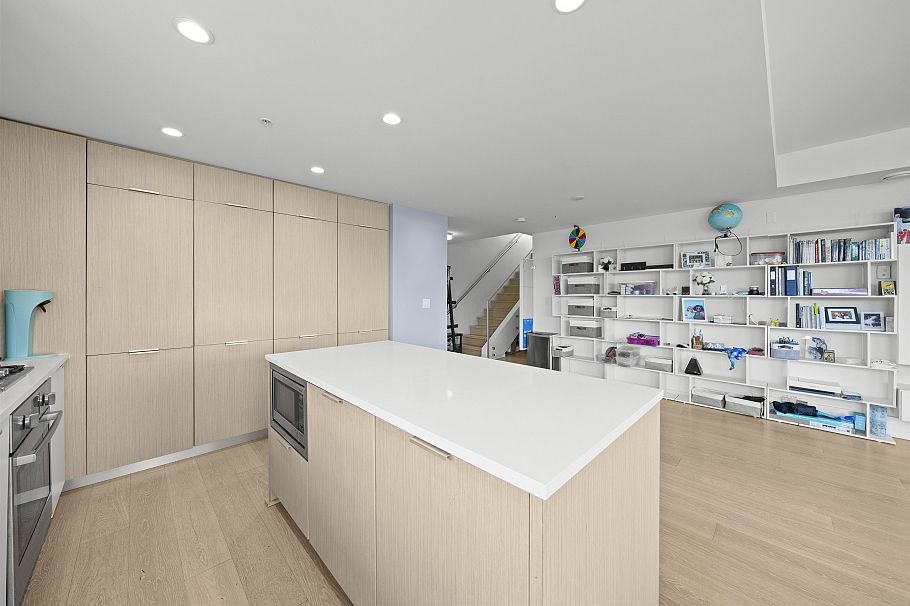 602 5085 Main Street Vancouver, BC - 9