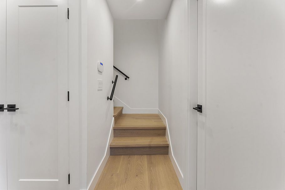 1 2138 W 48th Avenue Vancouver, BC - 23