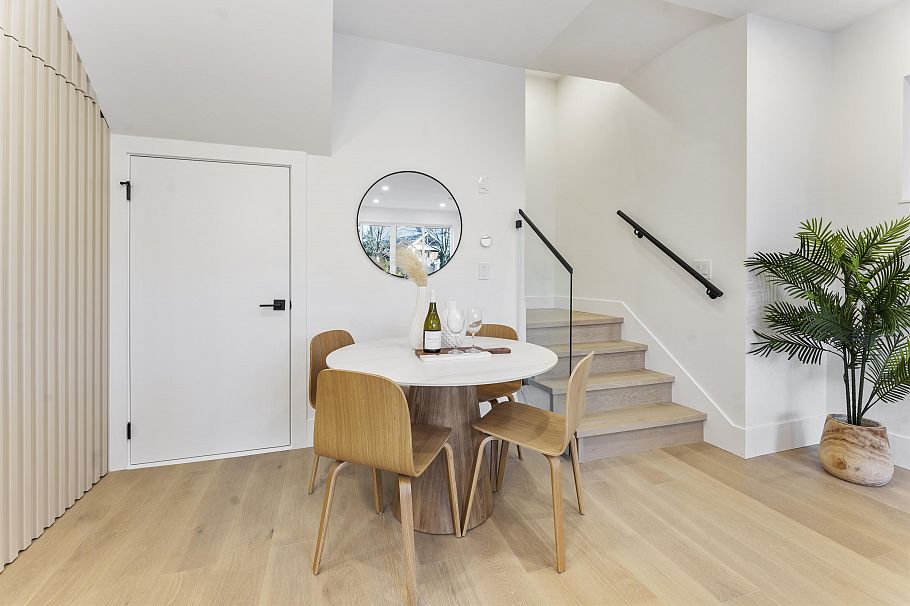 1 2138 W 48th Avenue Vancouver, BC - 9