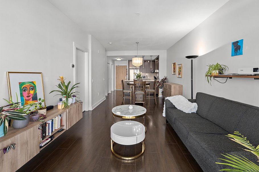 305 733 W 14th Street North Vancouver, BC - 16