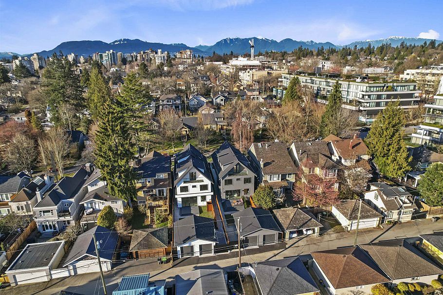 1 2138 W 48th Avenue Vancouver, BC - 33