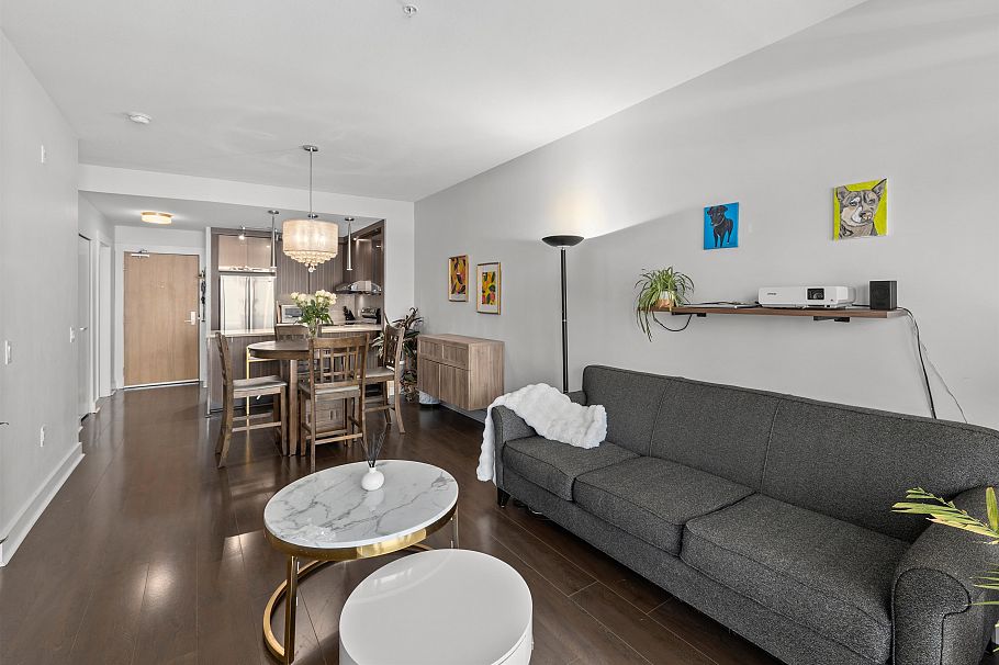 305 733 W 14th Street North Vancouver, BC - 8