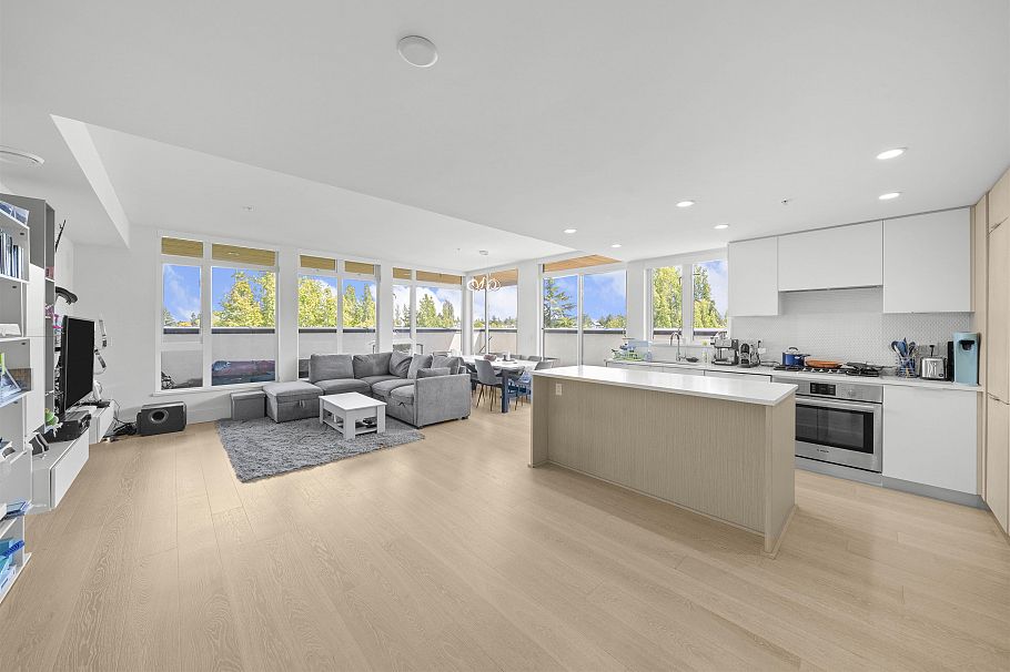 602 5085 Main Street Vancouver, BC - 2