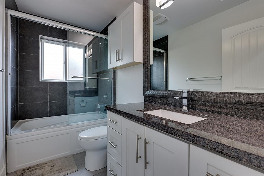 1796 Island Avenue Vancouver, BC - 21