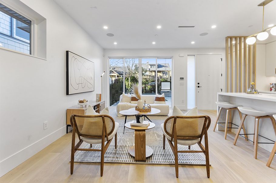 1 2138 W 48th Avenue Vancouver, BC - 1