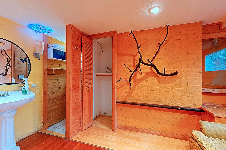 228 E 26th Avenue Vancouver, BC - 19