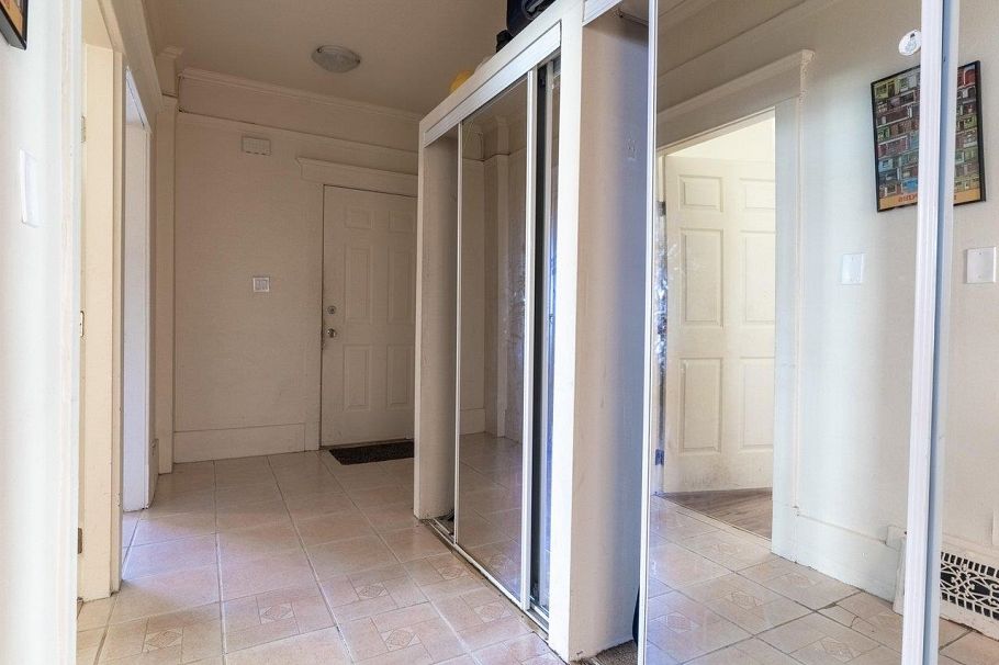 3347 W 8th Avenue Vancouver, BC - 13