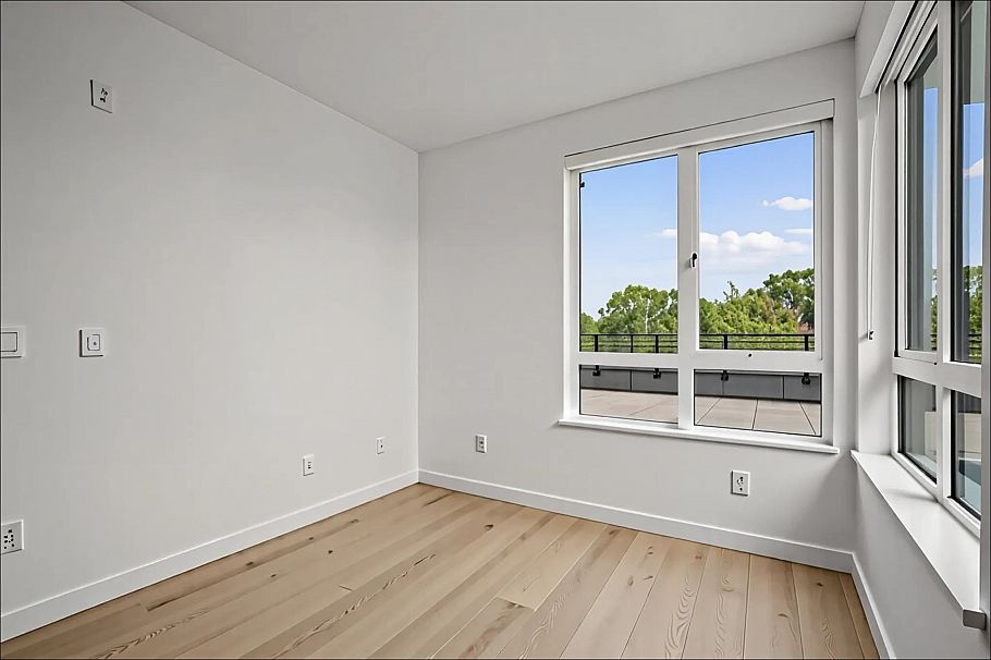 505 2450 Garden Drive Vancouver, BC - 18