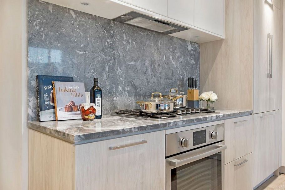 2801 680 Seylynn Crescent North Vancouver, BC - 5